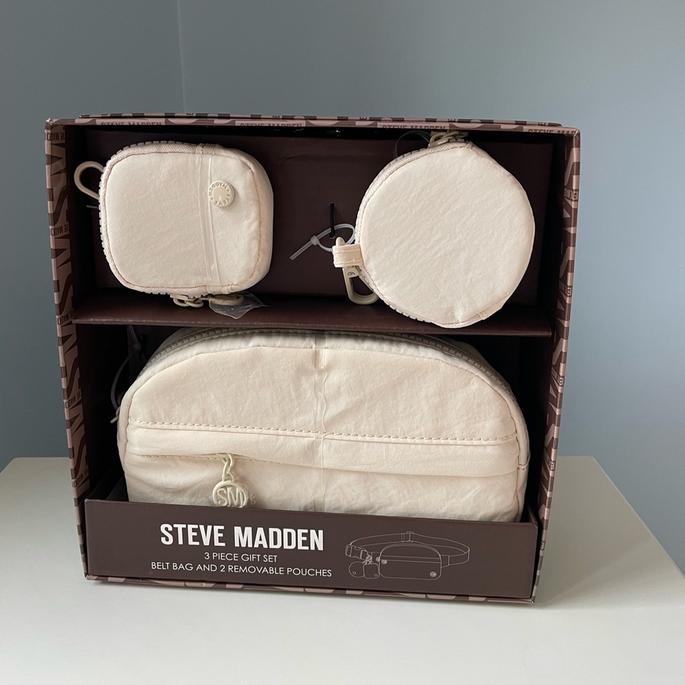 NWT STEVE MADDEN belt bag set